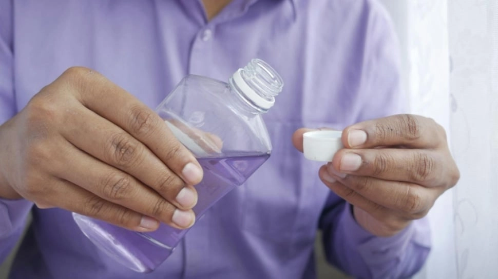 Apakah Pakai Obat Kumur Membatalkan Puasa? Ini 5 Rekomendasinya