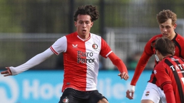 Karier Mandek di Feyenoord, Bek Keturunan Indonesia 190 Cm Pilih Cari Petualngan Baru di Klub Ini