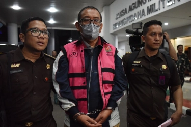 Eks Menkumham-Anggota DPR Ajukan 