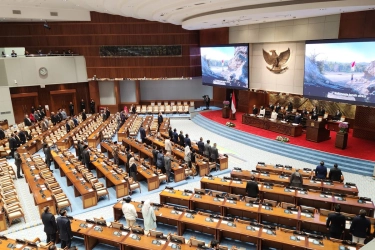 Paripurna DPR: MKMK Tak Bisa Proses Laporan terhadap Adies Kadir