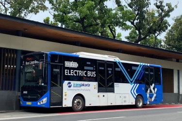 Penumpang Transjakarta Boleh Buka Puasa Ramadhan dalam Bus Mulai 19 Februari 2026