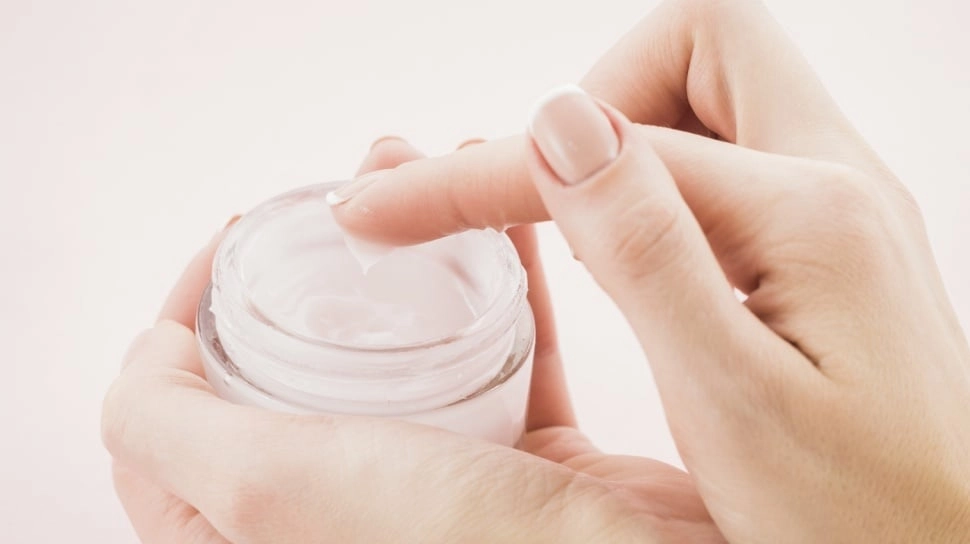 10 Rekomendasi Moisturizer BPOM Murah untuk Mencerahkan Wajah