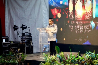 Hari Pertama Ramadhan, Kasatgas Tito Buka Puasa Bersama Masyarakat Aceh Tamiang