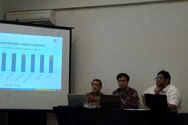 Kementerian ESDM Siapkan Integrasi Listrik Industri ke Sistem Nasional