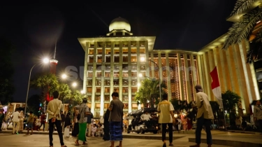 Di Balik Ramainya Istiqlal: Kisah Petugas yang Berpuasa Sambil Bertugas 12 Jam