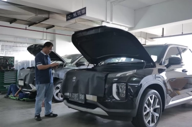 7 Cara Cek Karat dan Kondisi Mesin Mobil Bekas Sebelum Kamu Beli, Jangan Sampai Tertipu!