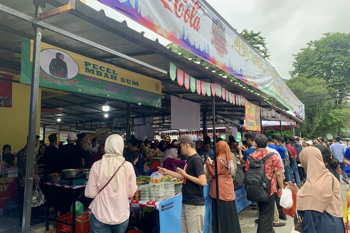 Mau War Takjil di Benhil? Ini Rute Naik KRL, MRT, TransJakarta, dan Jaklingo