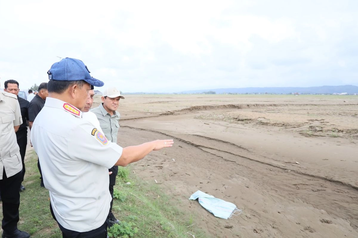 Tinjau Sawah Tertutup Lumpur di Pidie Jaya, Kasatgas Tito Tekankan Pentingnya Dukungan Kementan