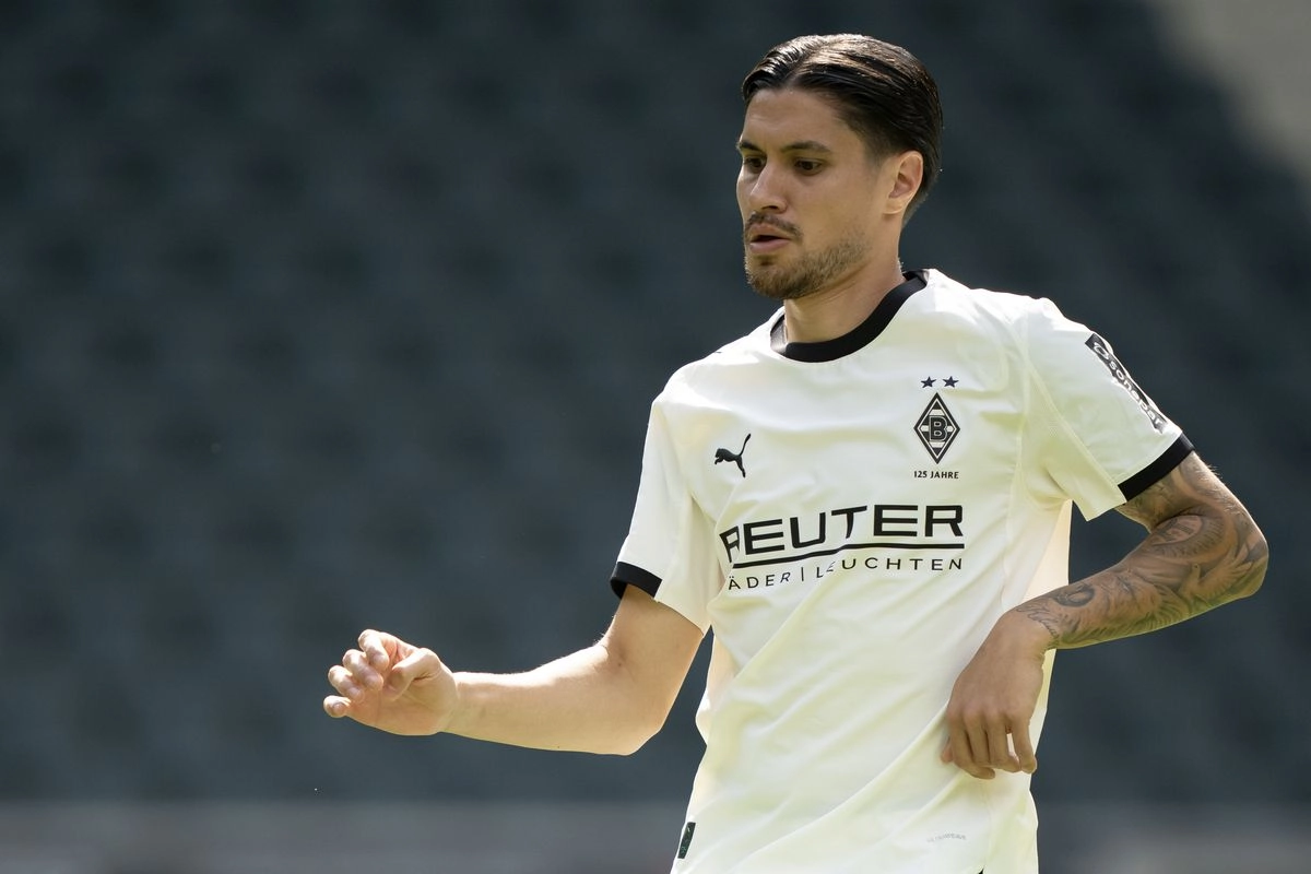 Link Live Streaming Freiburg Vs Gladbach, Kevin Diks Kembali