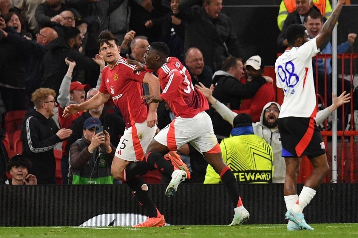 Perdebatan Soal Pengganti Harry Maguire di Man United