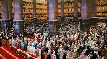 Tidak Tarawih karena Kerja Shift Malam, Berdosa atau Tidak? Begini Penjelasan Ustaz