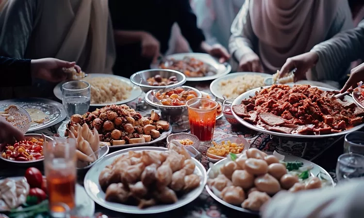 6 Kebiasaan yang Perlu Dihindari agar Puasa Tetap Sehat