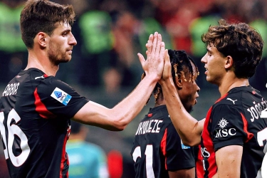 Bek AC Milan Enggan Ungkit Gol Kontroversial Parma, Pilih Evaluasi Tim Sendiri