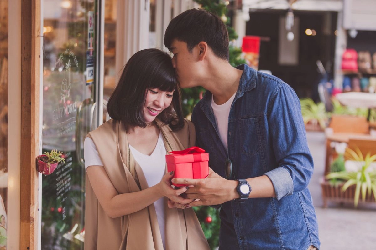 Survei: 46 Persen Gen Z Pilih Stabilitas Finansial Ketimbang Cinta