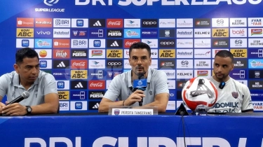 Carlos Pena Kecewa Gagal Raih Poin Lawan Persib Bandung
