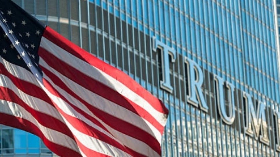 Ekonom: Tarif Impor AS Bisa Tekan Rupiah dan Picu Kenaikan Harga Dalam Negeri