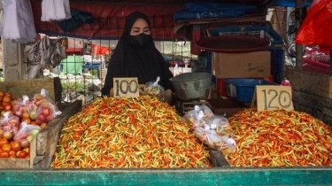 Harga Tembus Rp100 Ribu di Ramadan, Kementan Guyur 1,7 Ton Cabai ke Pasar Induk Kramat Jati