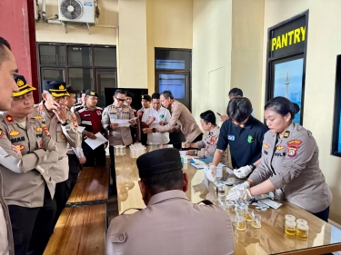 Tak Ingin Hanya Jadi Formalitas, DPR Ingatkan Polri Serius Lakukan Tes Urine Seluruh Jajaran Kepolisian