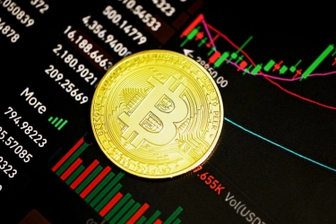 Bitcoin Tersungkur ke 64.854 Dollar AS, Koreksi 30 Hari Tembus 27 Persen