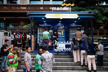 Cukup Tebus Rp 1, Masyarakat Bisa Dapatkan Takjil Istimewa di Menara Mandiri Sudirman