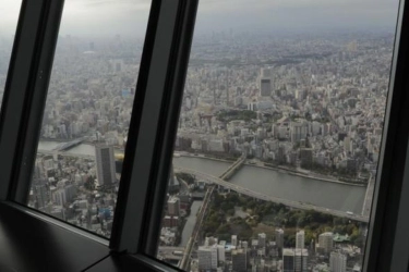 Detik-detik Penyelamatan 20 Orang yang Terjebak 5 Jam di Lift Tokyo Skytee