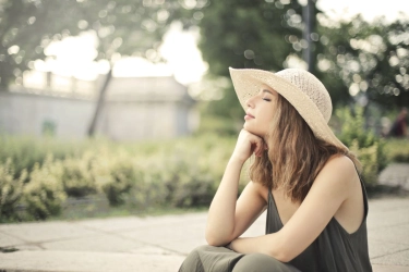 Kesalahan yang Bikin Flek Hitam di Wajah Susah Hilang