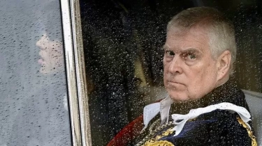 Polisi Inggris Geledah Berbagai Properti untuk Tuntaskan Penyelidikan Perkara mantan Pangeran Andrew