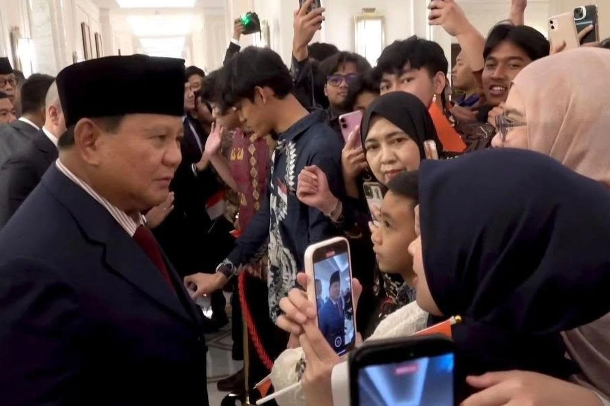 Momen Spontan Prabowo Beri Ucapan Selamat Ulang Tahun ke Mahasiswi Indonesia di Yordania