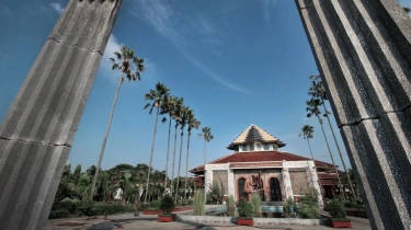 Lengkap! Jadwal Menu Buka Puasa dan Sahur Gratis di Masjid Kampus UGM Selama Ramadan