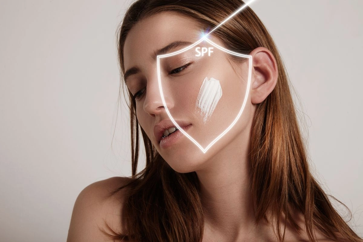 12 Rekomendasi Sunscreen Non-comedogenic Ringan untuk Kulit Sensitif dan Berjerawat