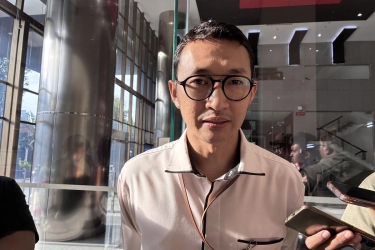 Budiman Pegawai Bea Cukai Jadi Tersangka Berkat Temuan Rp 5 M di 5 Koper