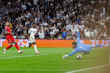 Hasil Real Madrid Vs Benfica 2-1: Vinicius Menari Lagi, Los Blancos Lolos 16 Besar