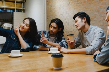 Otrovert, Kepribadian yang Tampak Ekstrovert tapi Butuh Waktu Sendiri