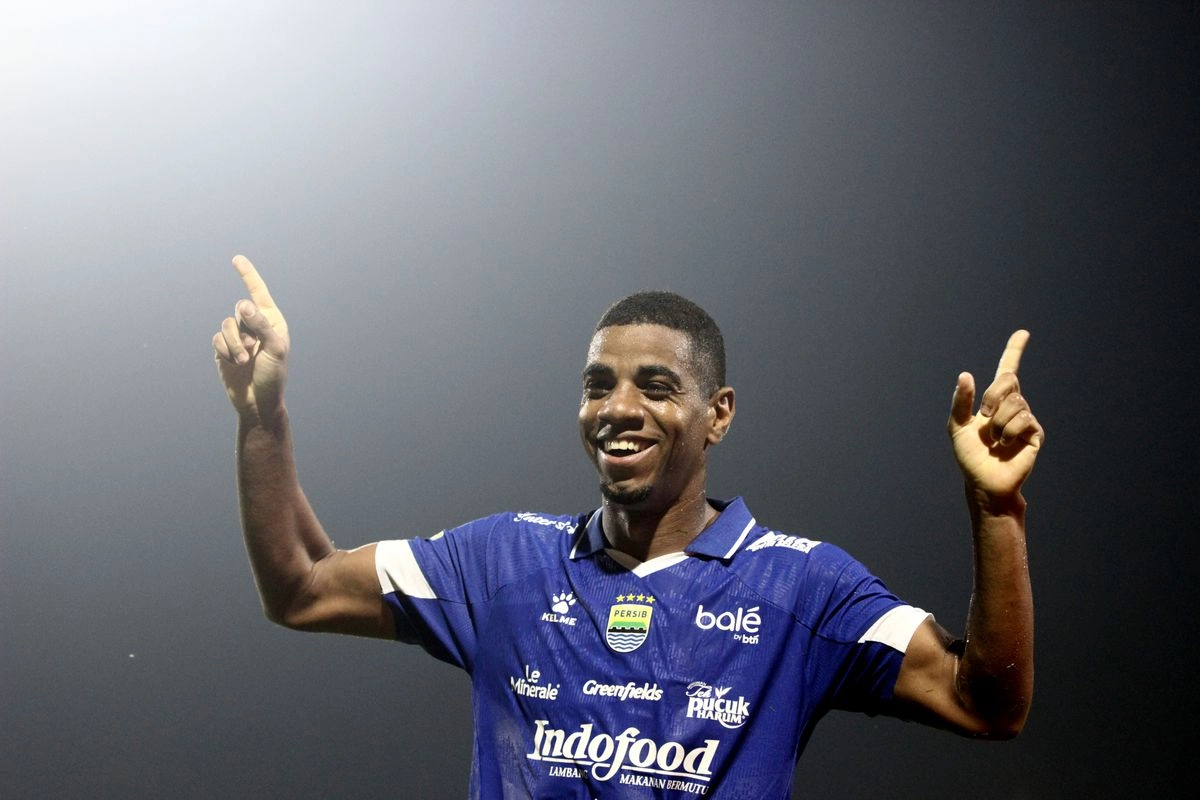 Persib Vs Madura United, Alasan Uilliam Barros Masuk Sorotan