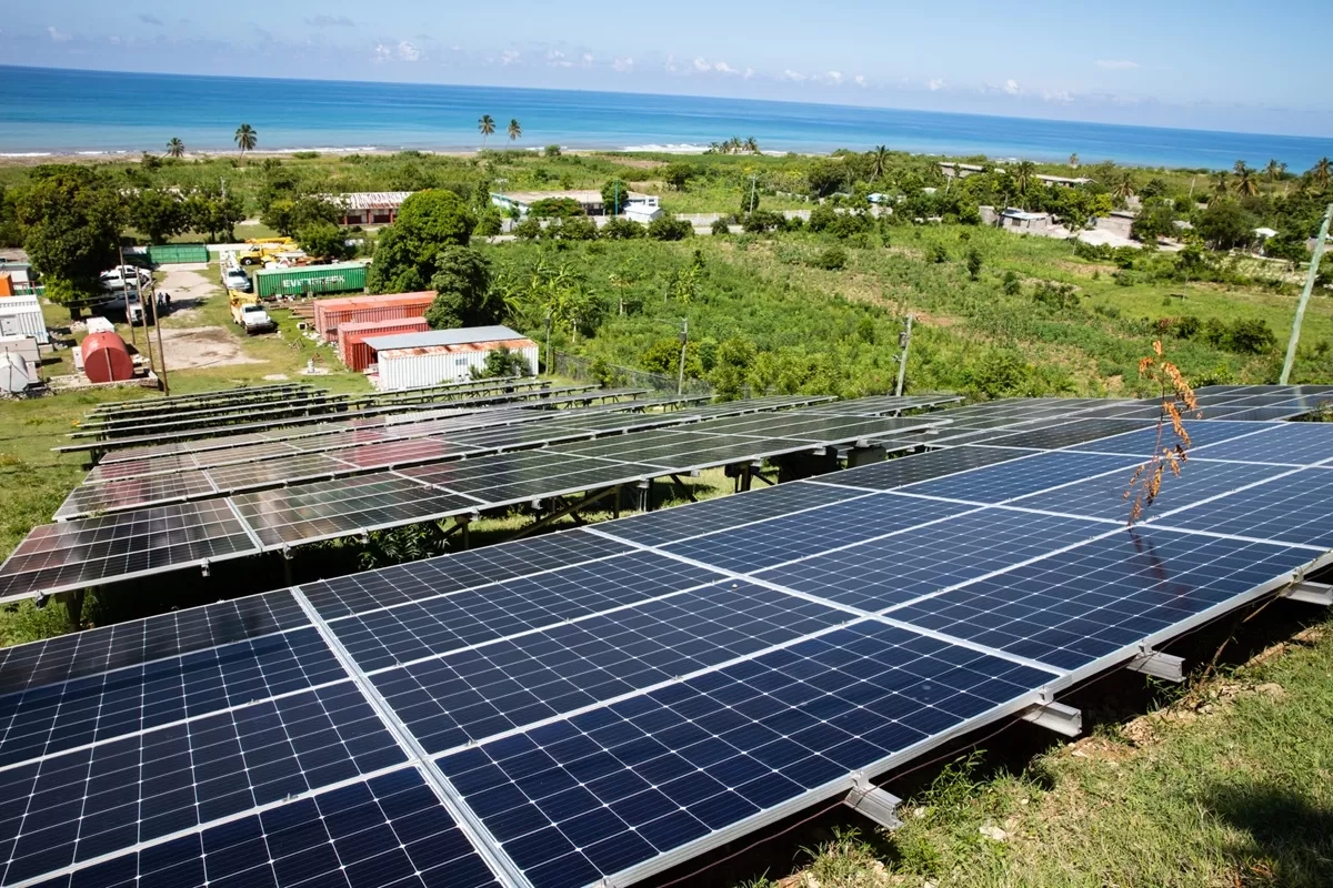 AS Kenakan Tarif Impor 104 Persen untuk Produk Panel Surya RI, Ini Alasannya!