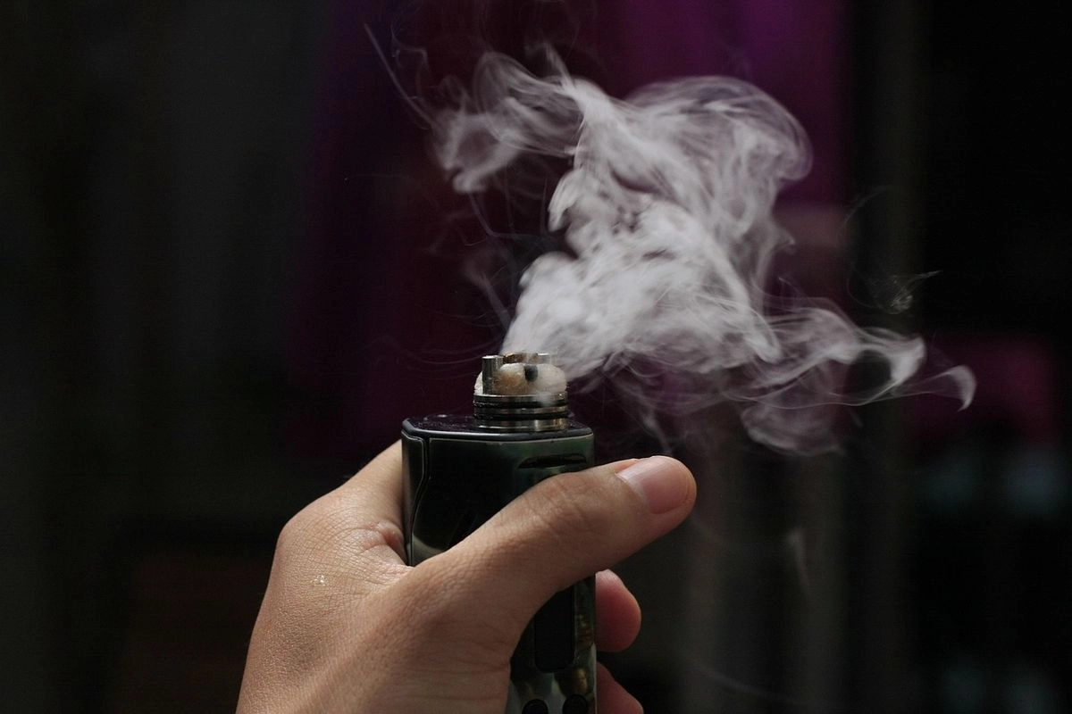 Dokter Urologi Sebut Vape Turunkan Kualitas Sperma, Mengancam Peluang Hamil