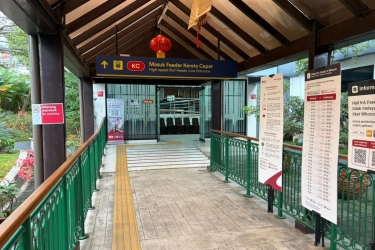 Maret 2026, Naik KA Feeder Whoosh di Stasiun Bandung Pindah ke Sisi Barat