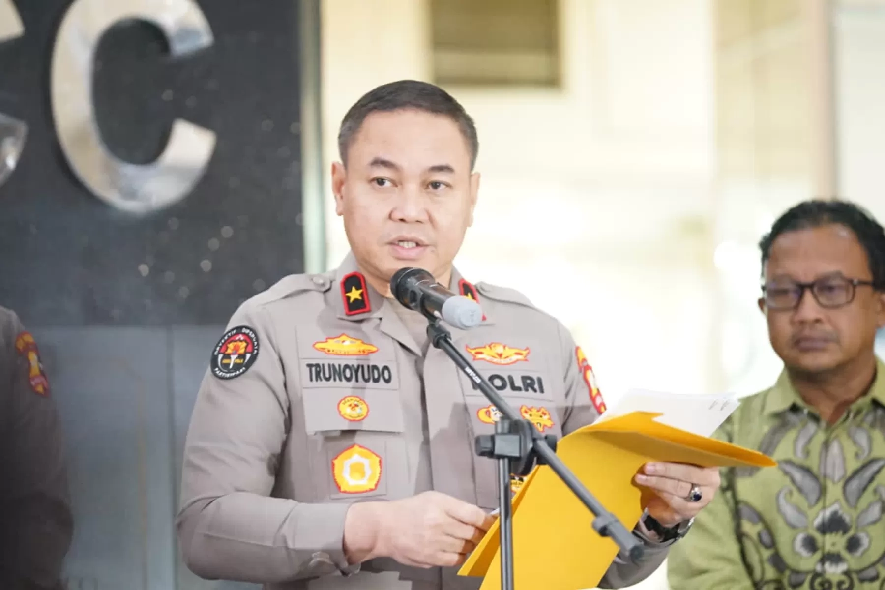 Polda NTB Beber Awal Mula Pengungkapan Kasus Narkoba Mantan Kapolres Bima Kota, Dimulai dari Anak Buah Seorang Istri Polisi