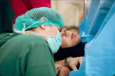 Momen Haru Lesti Kejora Melahirkan Anak Ketiga, Didampingi Rizky Billar