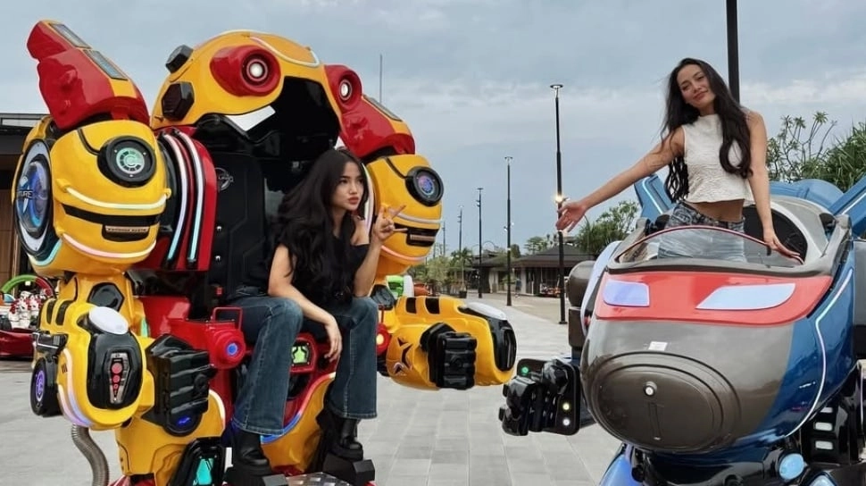 Anti-Mainstream! Fuji dan Erika Carlina Bocorkan Tempat Ngabuburit Kece di Tepi Laut Jakarta