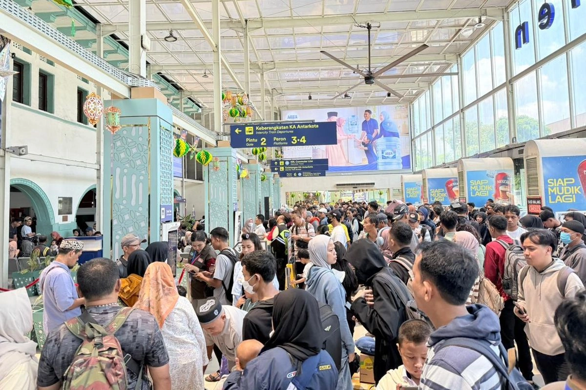 H-1 Lebaran 2026, Hampir 800.000 Tiket Kereta untuk Mudik Masih Ada