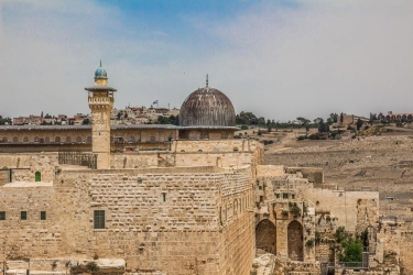 Israel Tutup Masjid Al Aqsa, Ratusan Jemaah Shalat Id Tak Bisa Masuk