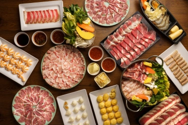 Jangan Kalap Makan All You Can Eat Saat Lebaran, Waspadai Bahaya Serius pada Lambung