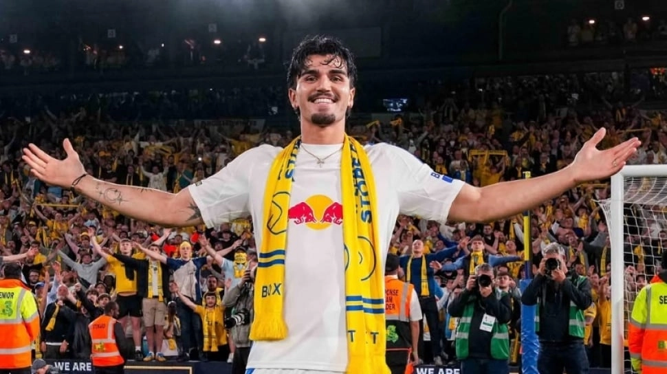 Pascal Struijk Pamer Tato Garuda Usai Asisten Timnas Indonesia Berkunjung ke Leeds, Kode Gabung?