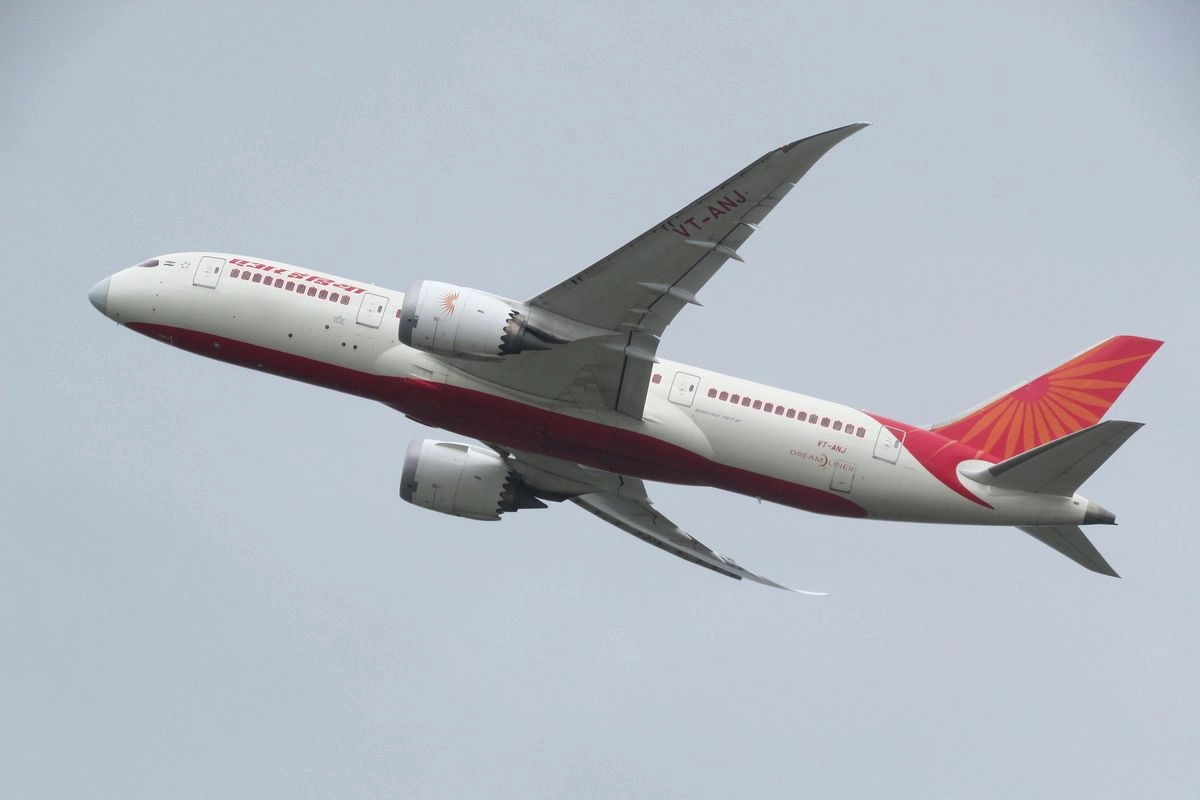 Nasib Apes Penumpang Air India, Terbang 9 Jam Malah Balik ke Bandara Asal