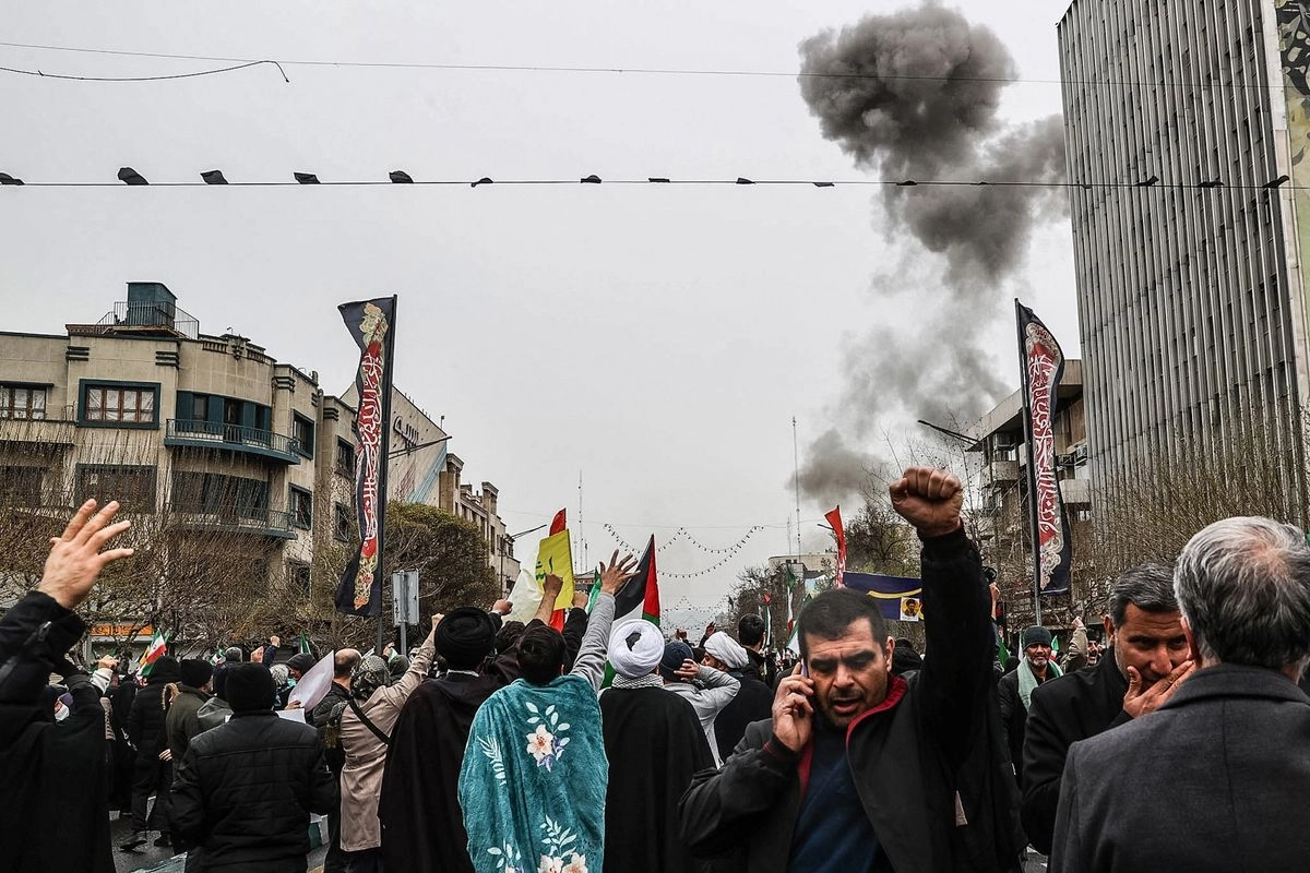 Usai Bikin Porak-poranda, Trump Umumkan Mau Cabut dari Iran