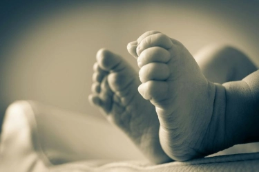 Ditinggal Kakeknya di Toilet, Wanita Ini Akhirnya Bertemu Sang Ibu Setelah 28 Tahun