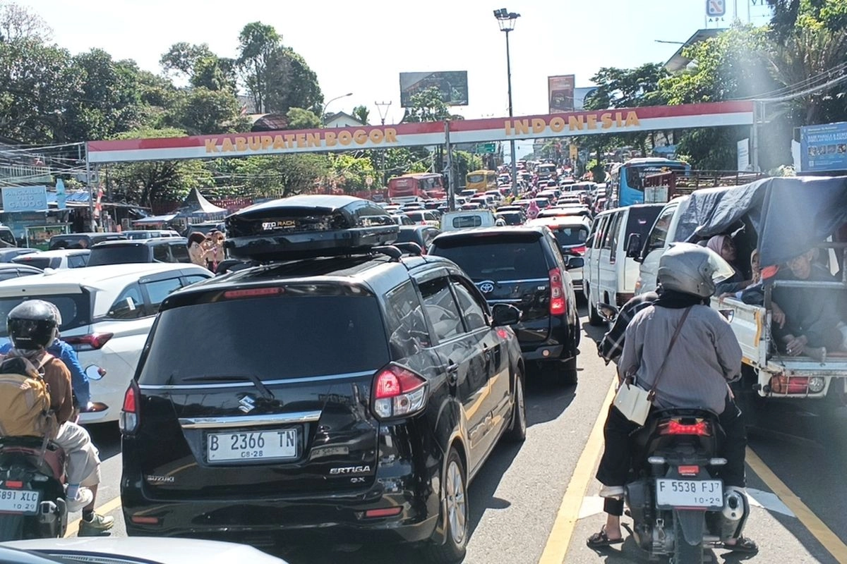 Volume Lalu Lintas Jalan Tol Jabodetabek dan Bandung Meningkat hingga H+3 Lebaran