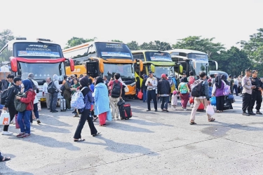 Arus Balik Dibayangi Cuaca Ekstrem, Menhub Minta Operator Pastikan Kelaikan Kendaraan