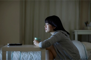 Kenapa Mudah Tertidur Saat Nonton TV atau Film? Ini Alasannya